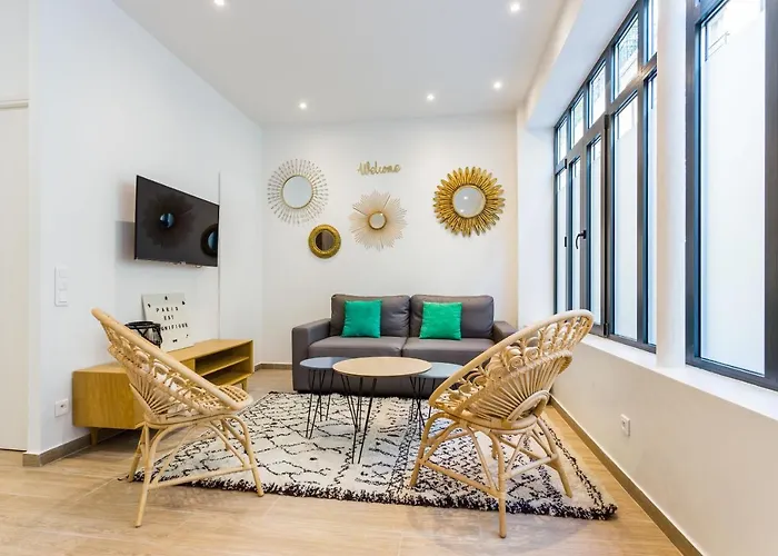 Cmg Boulevard Voltaire / Truillot D