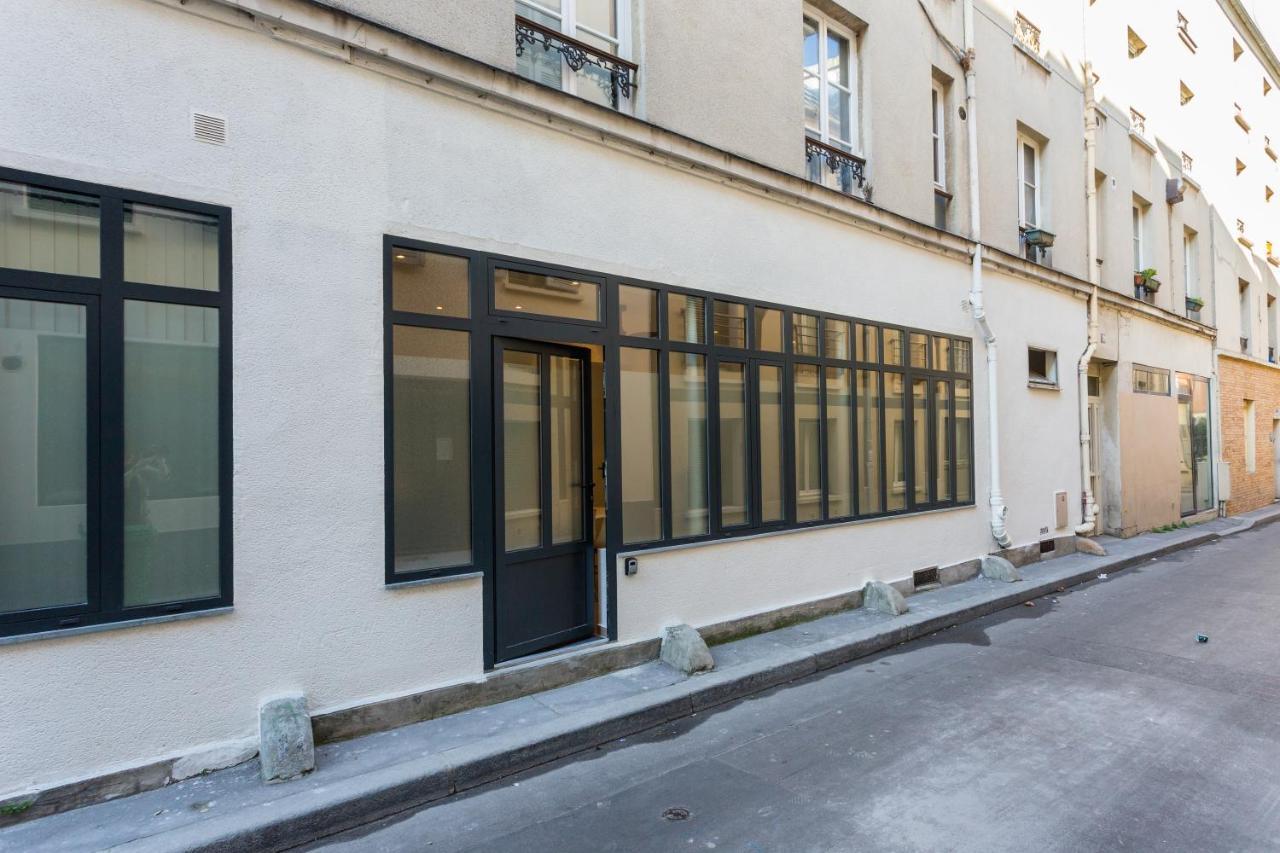 Apartment Cmg Boulevard Voltaire / Truillot D Paris
